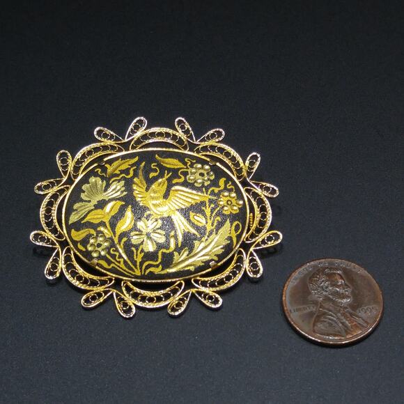 Vintage Spanish Damascene Brooch, Gold Inlay Bird Flower Pin, Filigree Frame - Picture 8 of 10